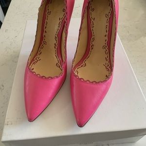 Marchesa hot fuchsia pink stiletto pointed toe pumps 💖